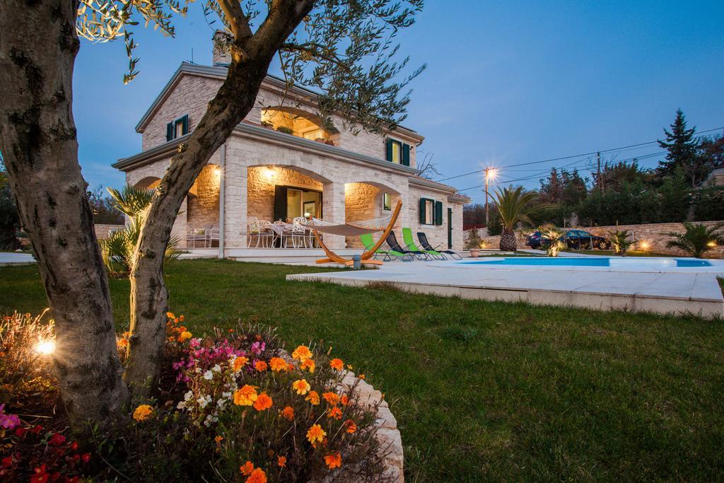 Villa Stonegate Estate - Bonus, Dvije Vile Jedna Cijena! Opatija Dış mekan fotoğraf